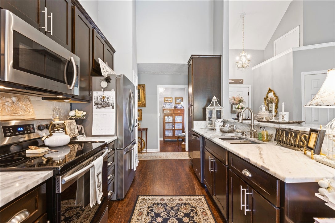 801 India Road Opelika, AL 36801 - Photo 9 of 25 Gallery Image 9
