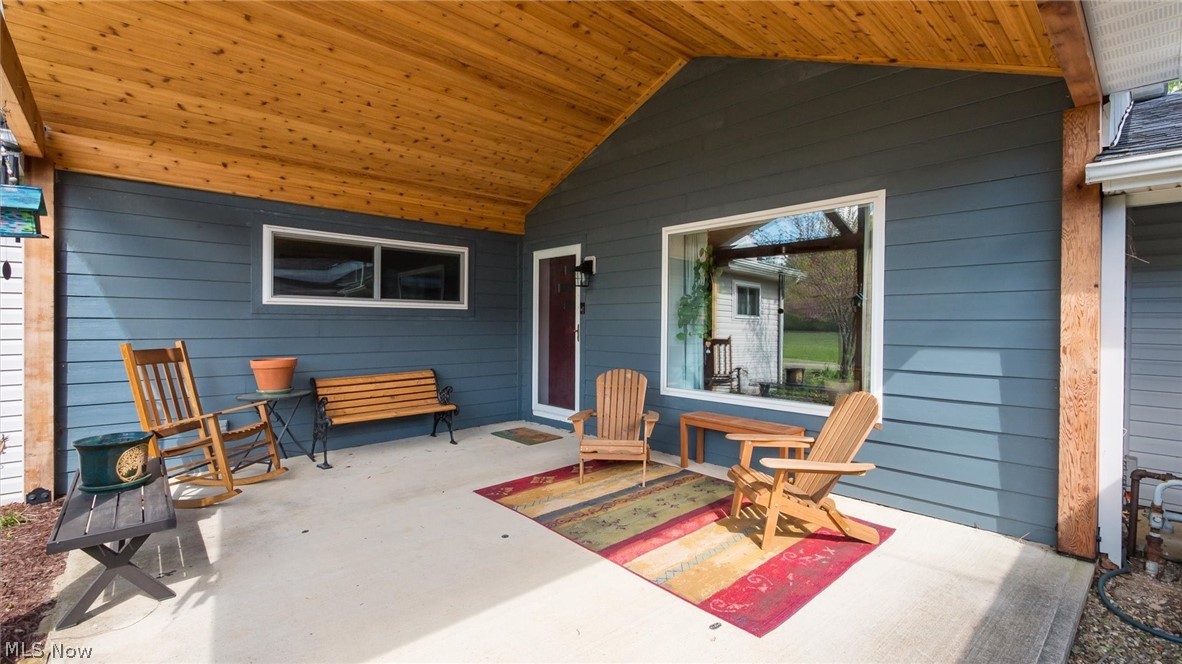 3480 Riverside Airport Road Zanesville, OH 43701 - Photo 4 of 46
