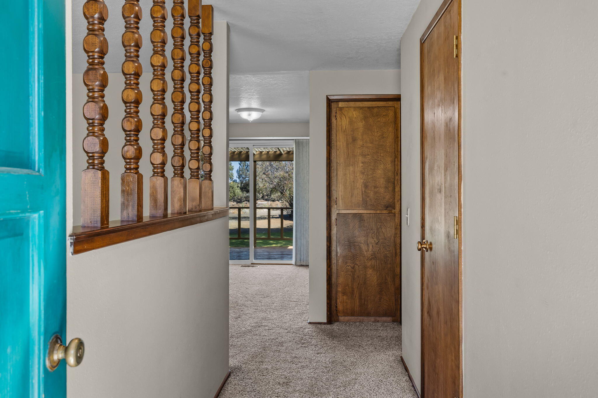21473 Keyte Lane Bend, OR 97701 - Photo 7 of 60 2025_04_17_21473_keyte_lane-16