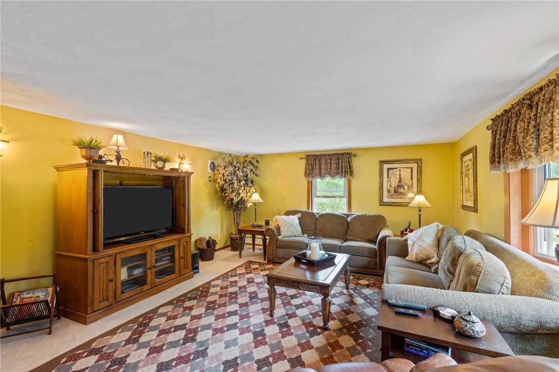 19 Trap Road Glocester, RI 02857 - Photo 13 of 32