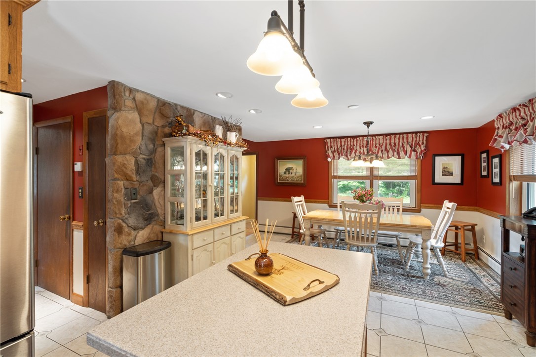 19 Trap Road Glocester, RI 02857 - Photo 7 of 32