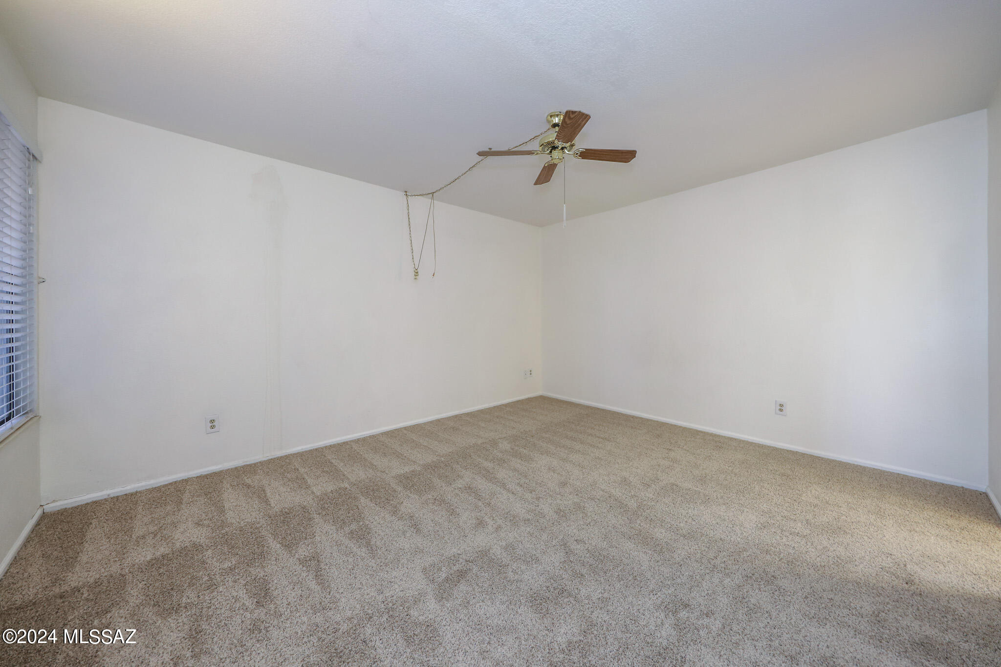 8271 North Oracle Road, Unit 250 Tucson, AZ 85704 - Photo 19 of 26 Bedroom1