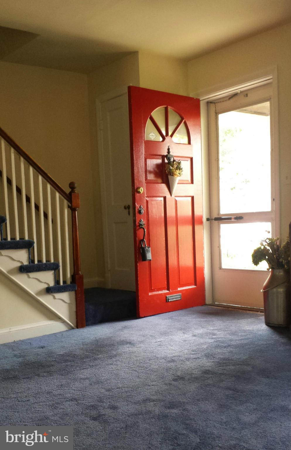 59 Burkshire Road Baltimore, MD 21286 - Photo 3 of 28 Come inside!