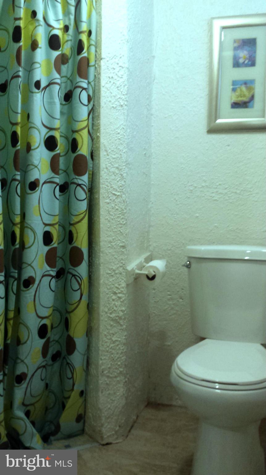 59 Burkshire Road Baltimore, MD 21286 - Photo 21 of 28 Full 2nd Bathroom - Updated!