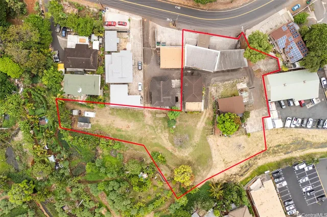 a view of an outdoor space