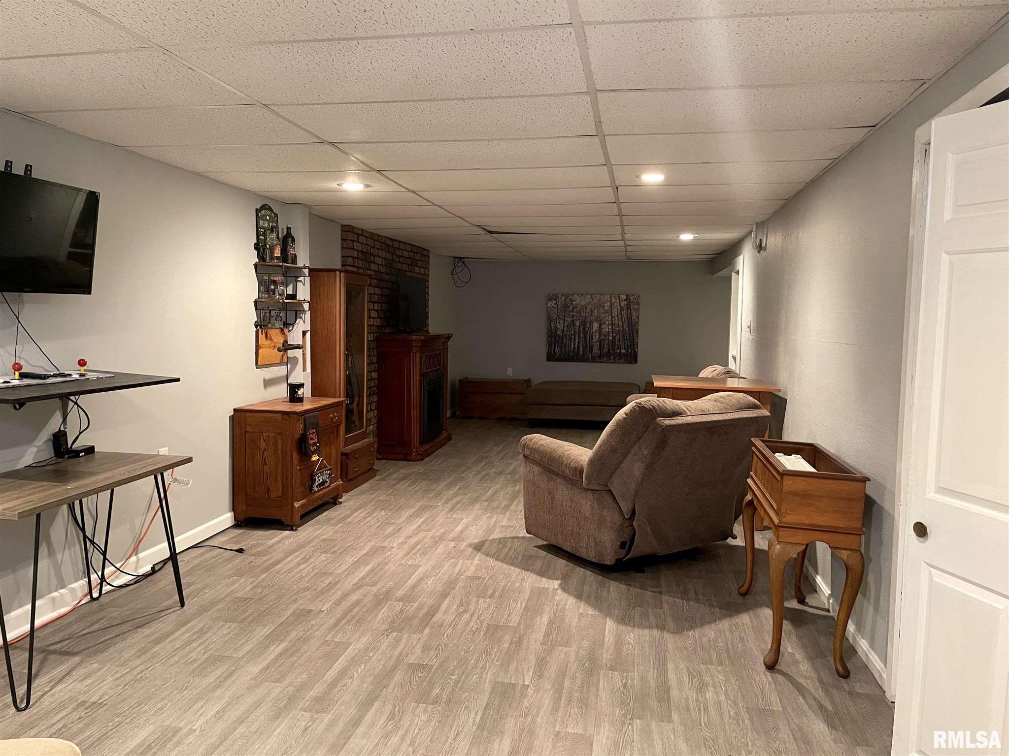 2101 Henley Road Springfield, IL 62702 - Photo 20 of 27