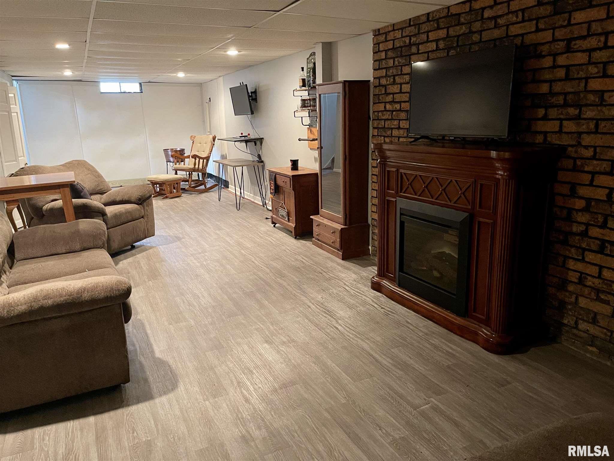 2101 Henley Road Springfield, IL 62702 - Photo 22 of 27