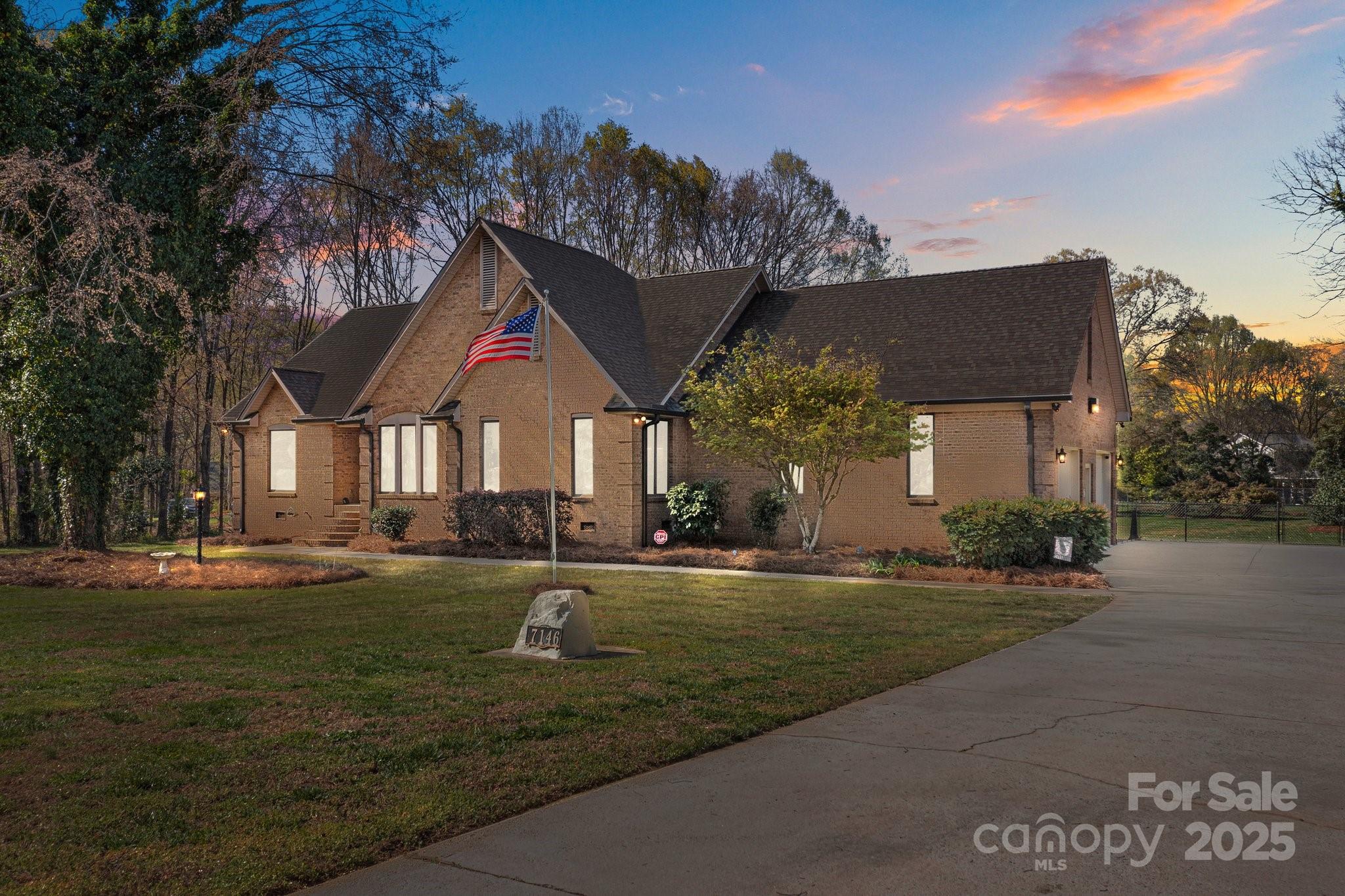 7146 Sifford Road Stanley, NC 28164 - Photo 3 of 42 a front view of house with yard and green space