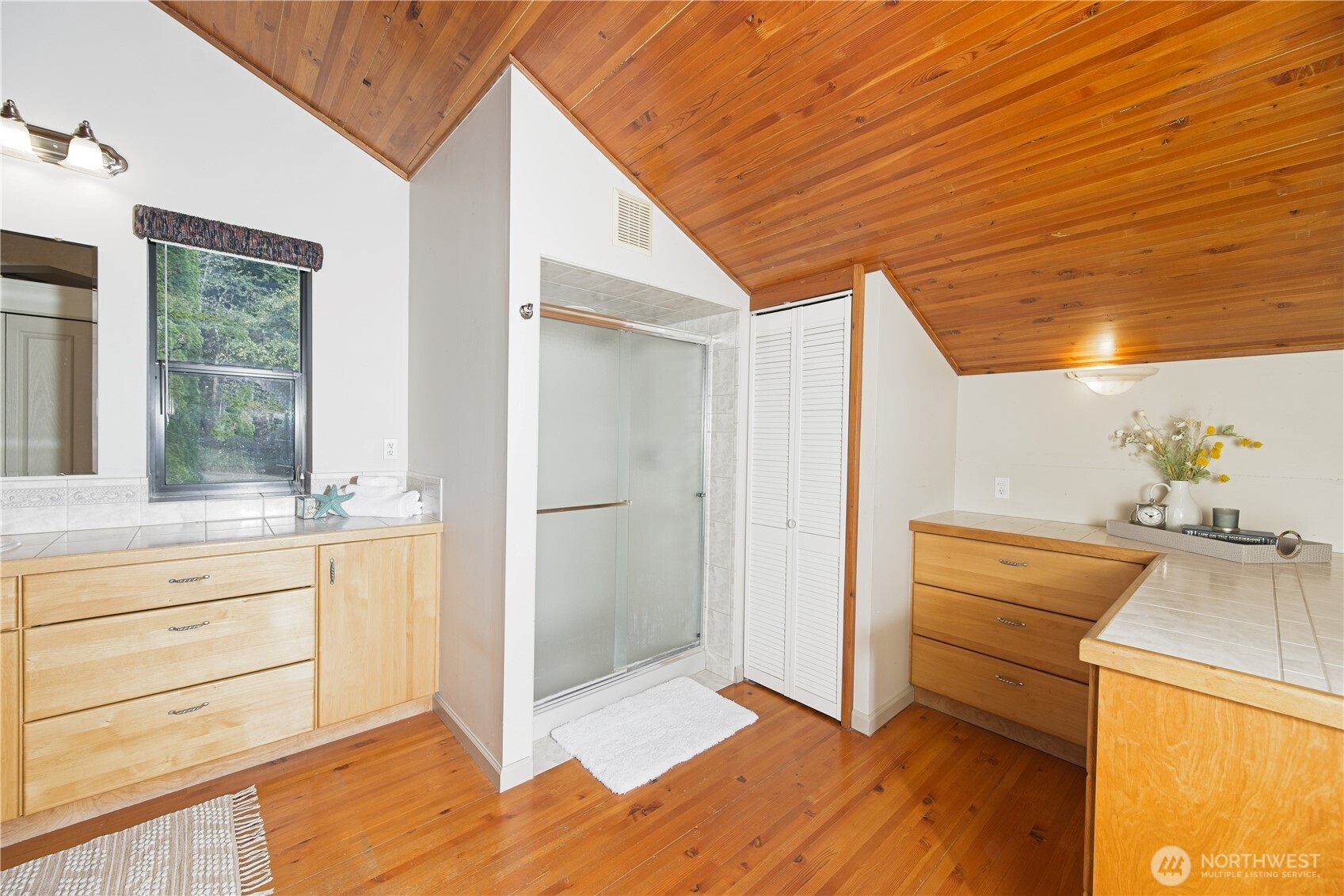 15449 Virginia Point Road Northeast Poulsbo, WA 98370 - Photo 24 of 38 Gallery Image 24