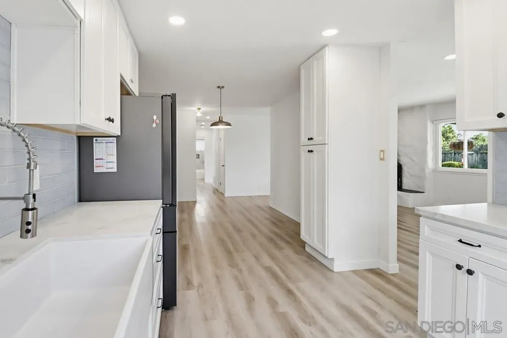 10425 Nate Way Santee, CA 92071 - Photo 5 of 28