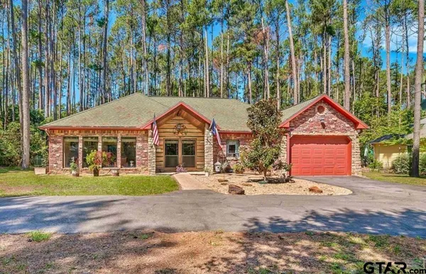 $299,500 | 161 Pine Branch Glen, Holly Lake Ranch, TX 75765