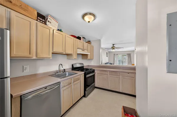 $339,999 | 83 Lois Lane, Monroe, NY 10950