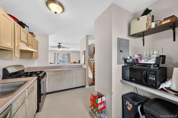 $339,999 | 83 Lois Lane, Monroe, NY 10950