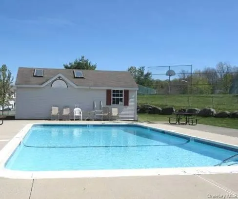 $339,999 | 83 Lois Lane, Monroe, NY 10950