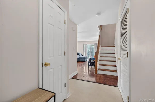 $339,999 | 83 Lois Lane, Monroe, NY 10950