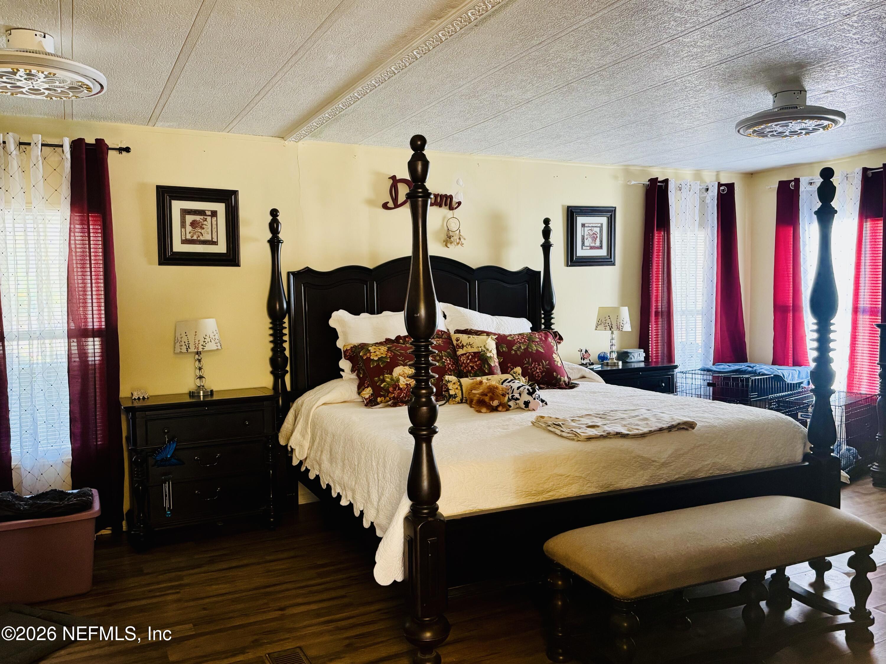4700 Berry Court Keystone Heights, FL 32656 - Photo 26 of 66 Owner's Suite