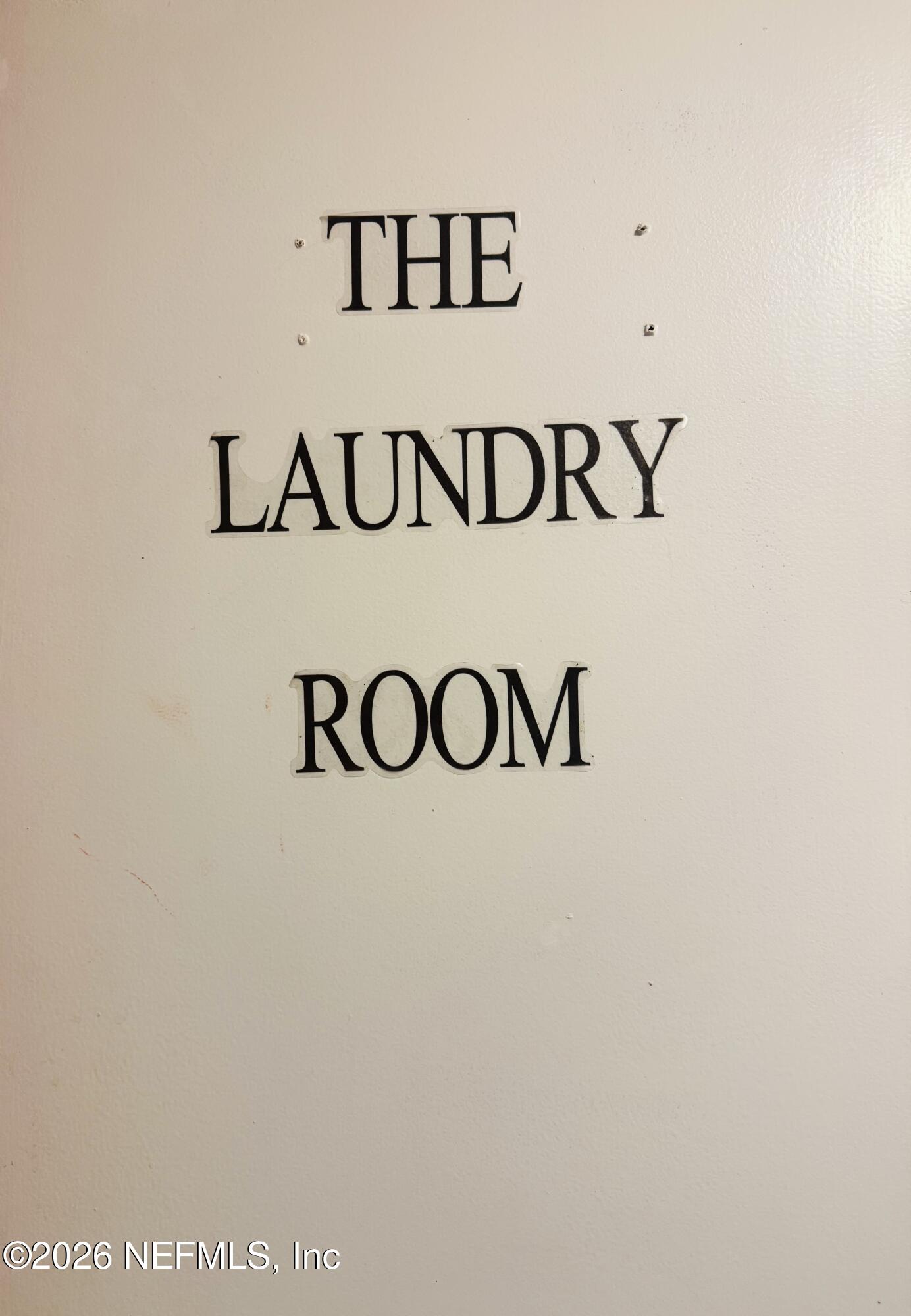 4700 Berry Court Keystone Heights, FL 32656 - Photo 26 of 65 a wall with a signage