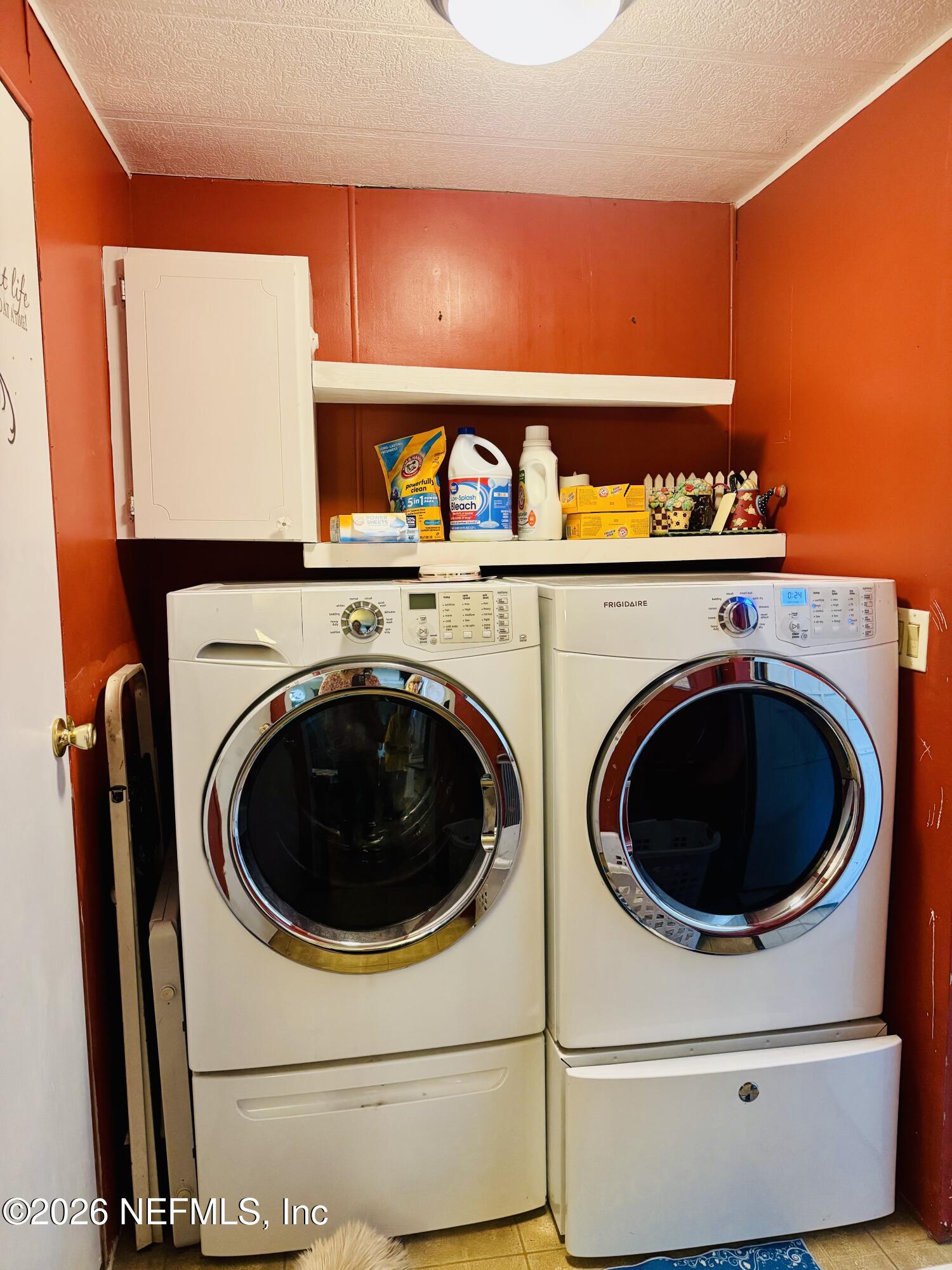4700 Berry Court Keystone Heights, FL 32656 - Photo 27 of 65 Laundry Area