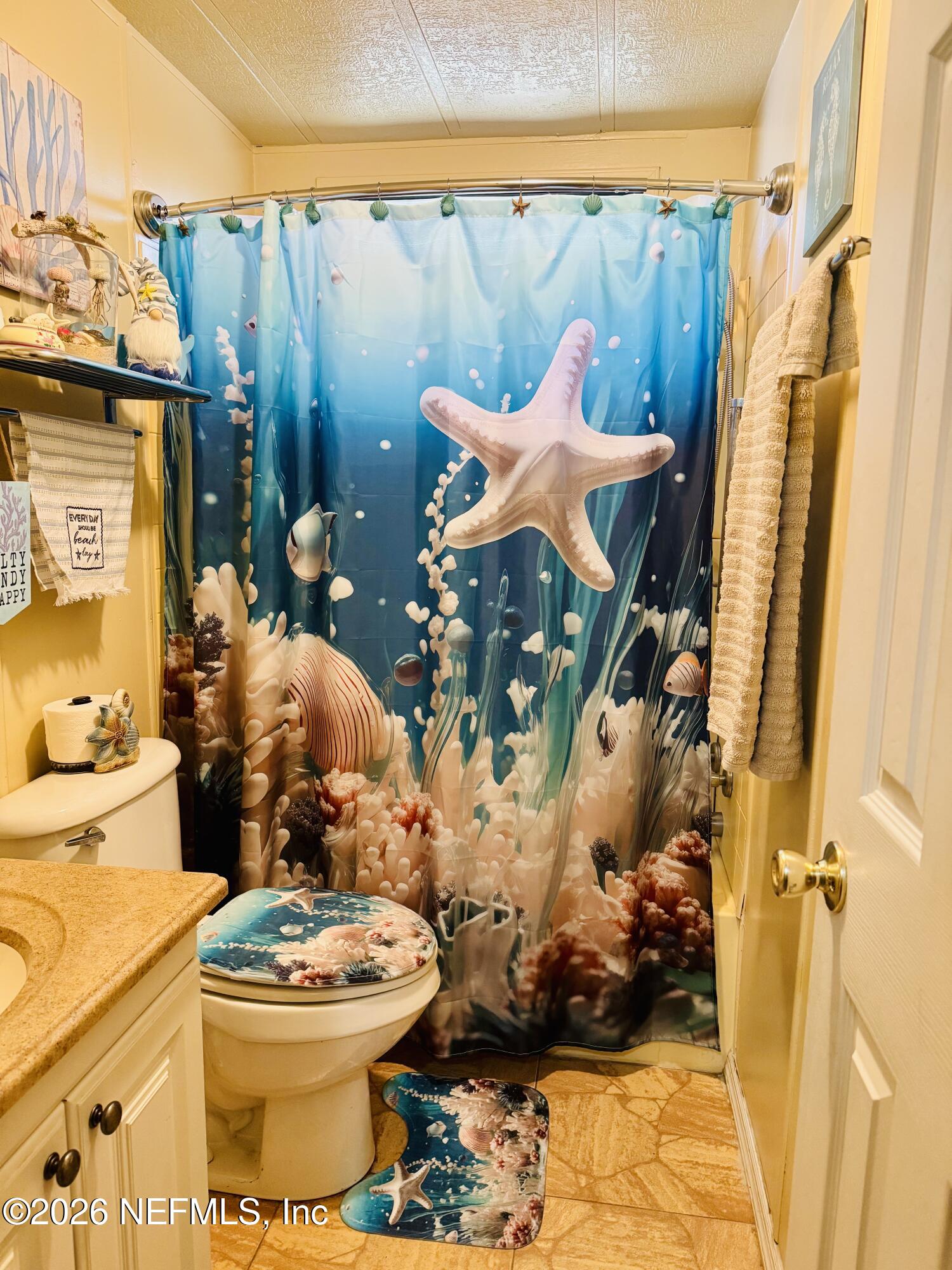 4700 Berry Court Keystone Heights, FL 32656 - Photo 38 of 65 Hall Bathroom