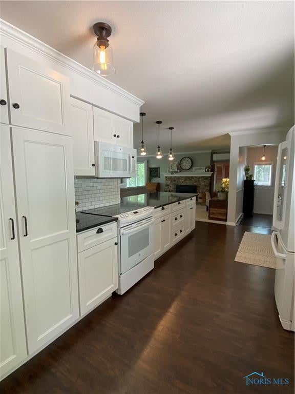 30048 Allen Road Defiance, OH 43512 - Photo 9 of 50 Gallery Image 9