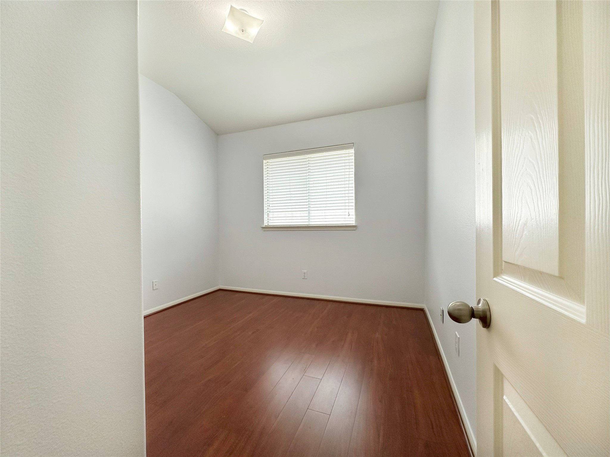 2910 Lemmingham Drive Spring, TX 77388 - Photo 17 of 31 an empty room with a window
