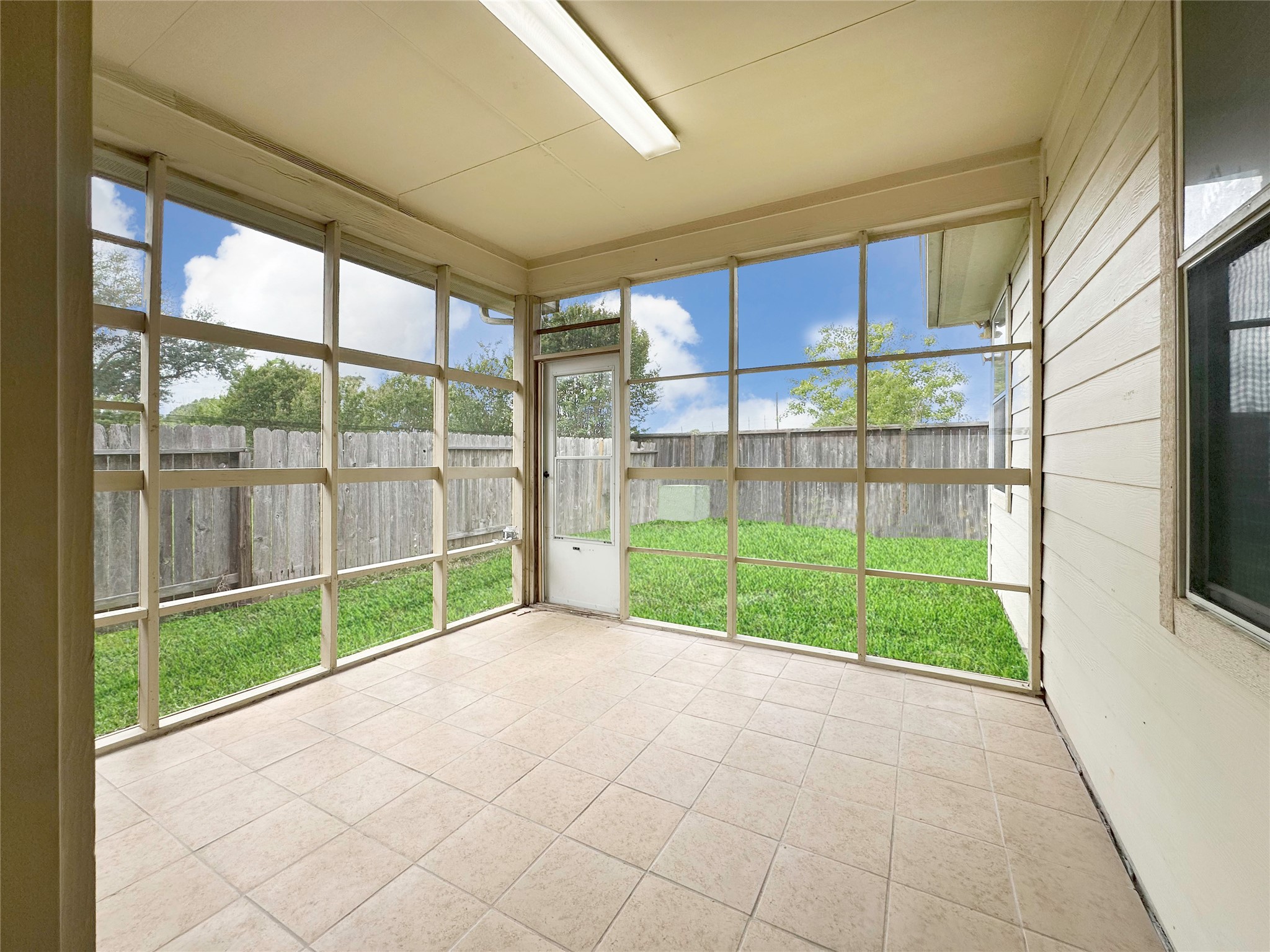 2910 Lemmingham Drive Spring, TX 77388 - Photo 30 of 31 a view of outdoor space with backyard