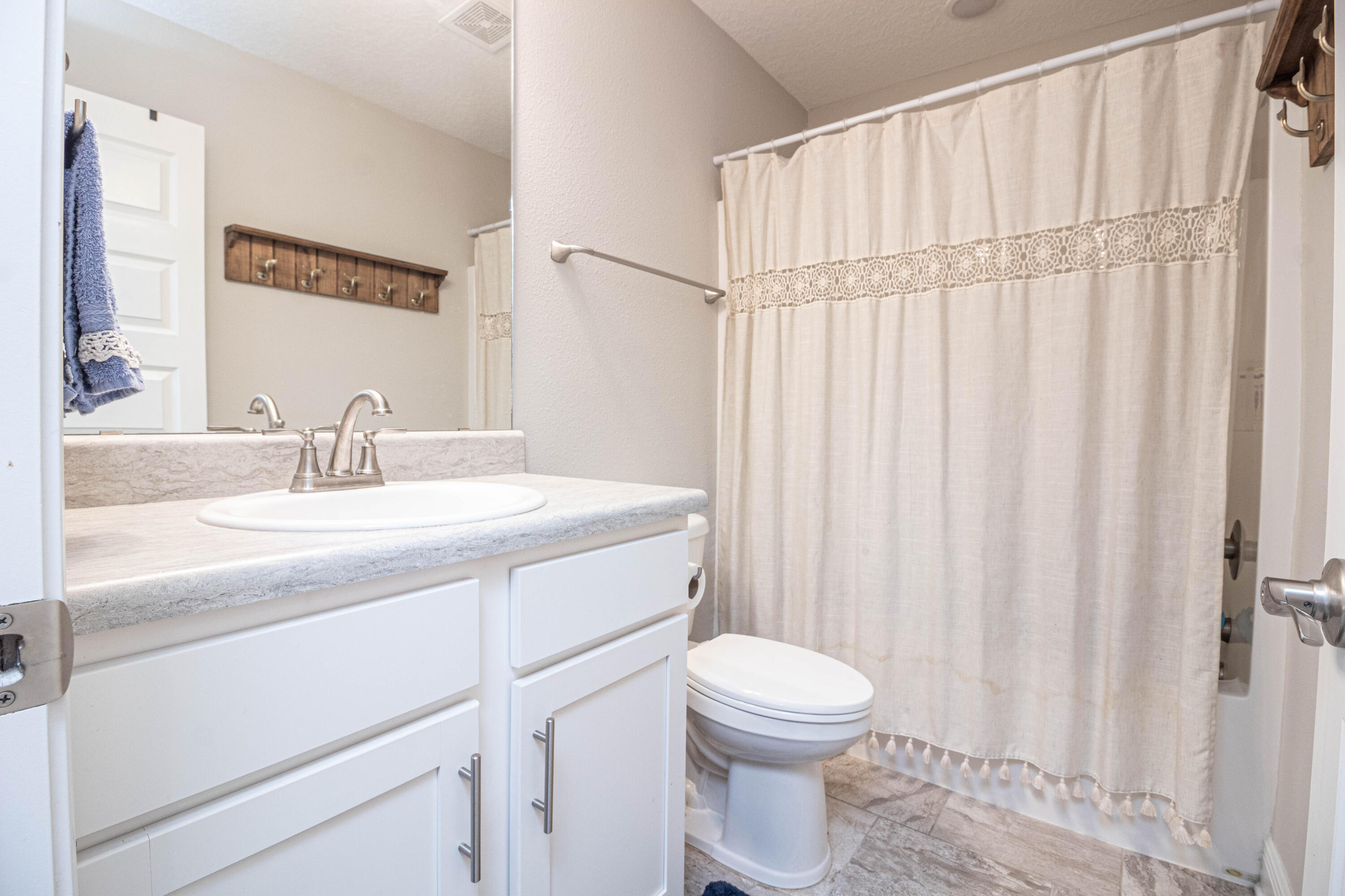 2172 Crescent Wood Road Navarre, FL 32566 - Photo 19 of 31 Gallery Image 19