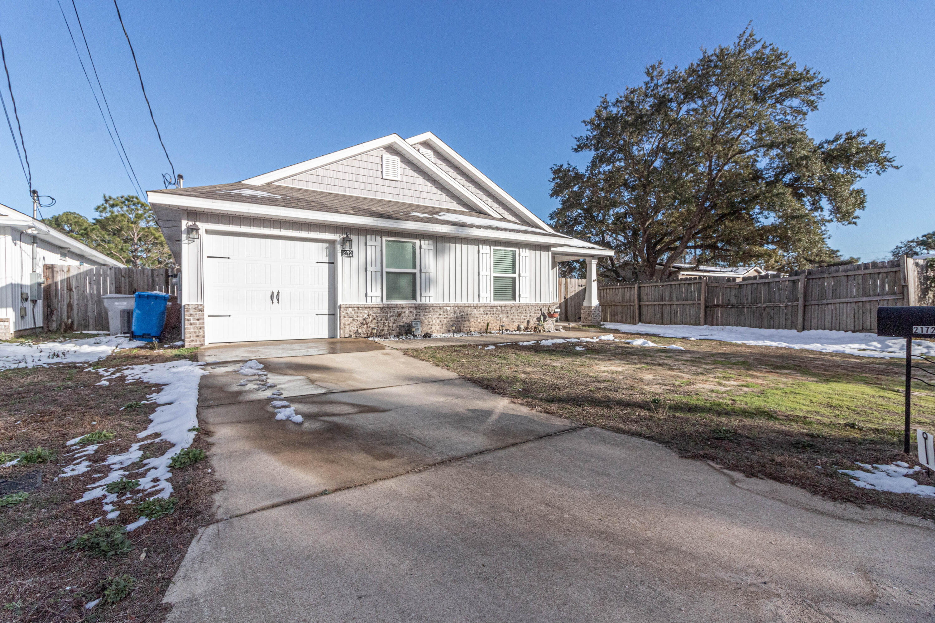 2172 Crescent Wood Road Navarre, FL 32566 - Photo 4 of 31 Gallery Image 4