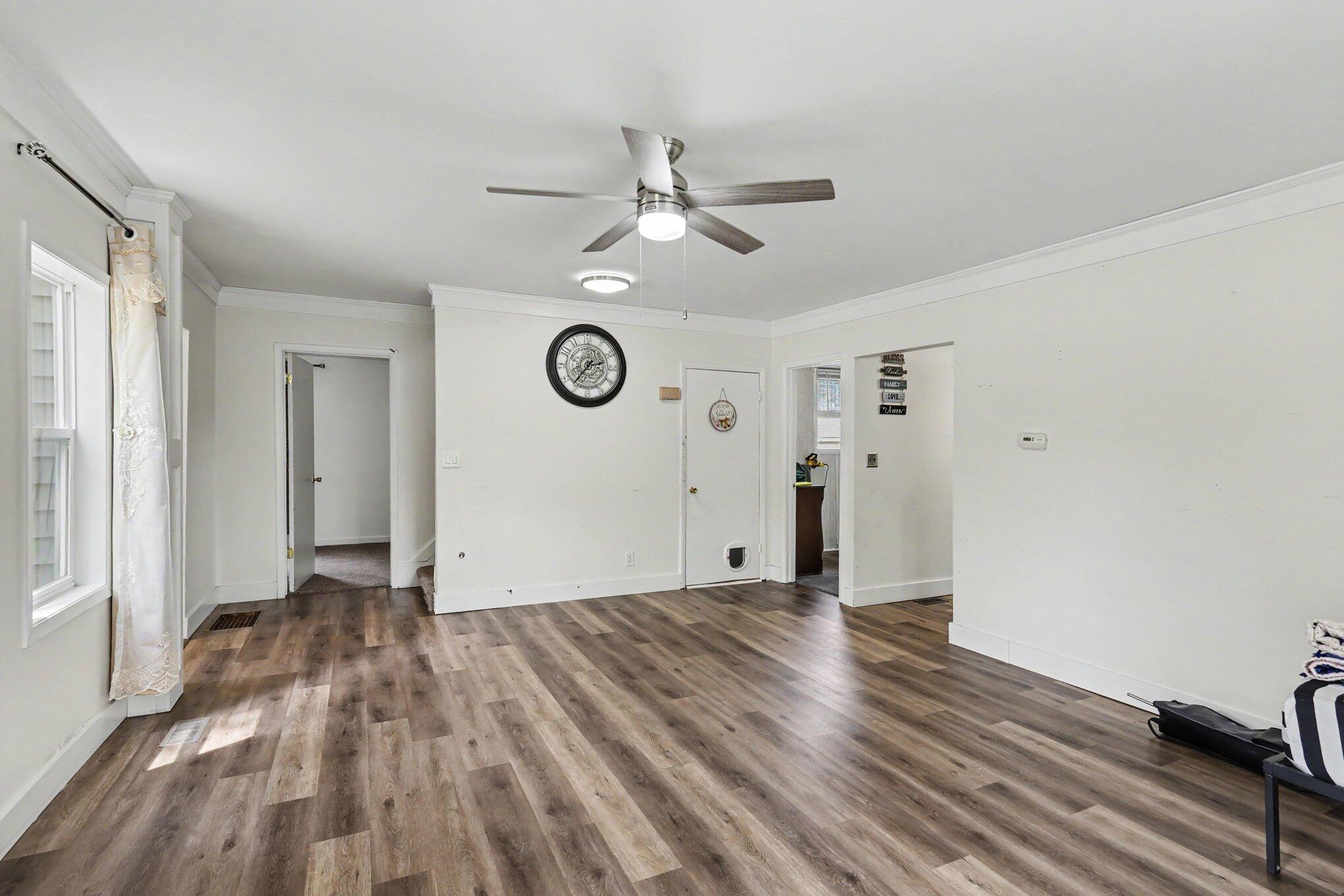 10345 Brooklyn Road Brooklyn, MI 49230 - Photo 9 of 41 008_file_6433