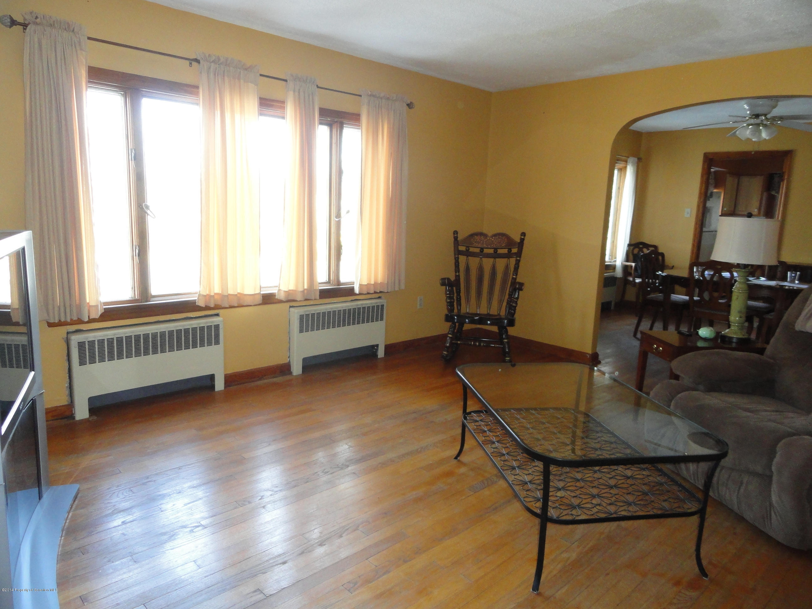 2310 Quicktown Road Moscow, PA 18444 - Photo 3 of 52 a living room with furniture and a window