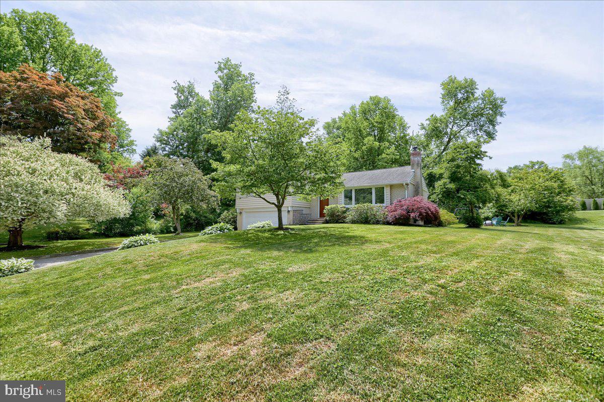 410 Gordon Road Ambler, PA 19002 - Photo 4 of 35 Gallery Image 4