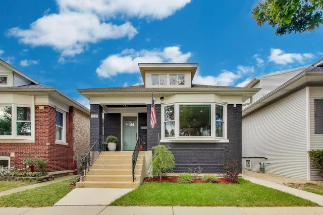 $625,000 | 4240 North McVicker Avenue, Chicago, IL 60634