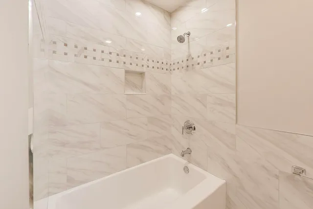 $625,000 | 4240 North McVicker Avenue, Chicago, IL 60634