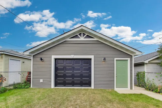 $625,000 | 4240 North McVicker Avenue, Chicago, IL 60634