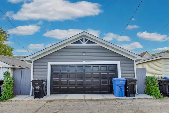 $625,000 | 4240 North McVicker Avenue, Chicago, IL 60634