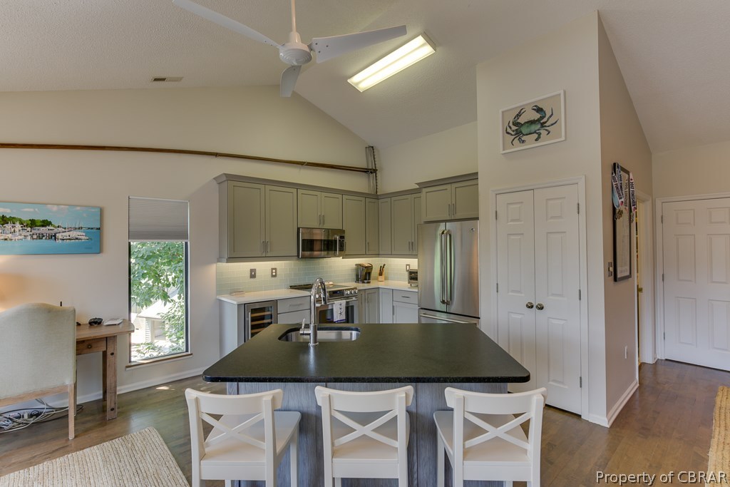 117 Mariners Point Lane, Unit D Hartfield, VA 23071 - Photo 6 of 32