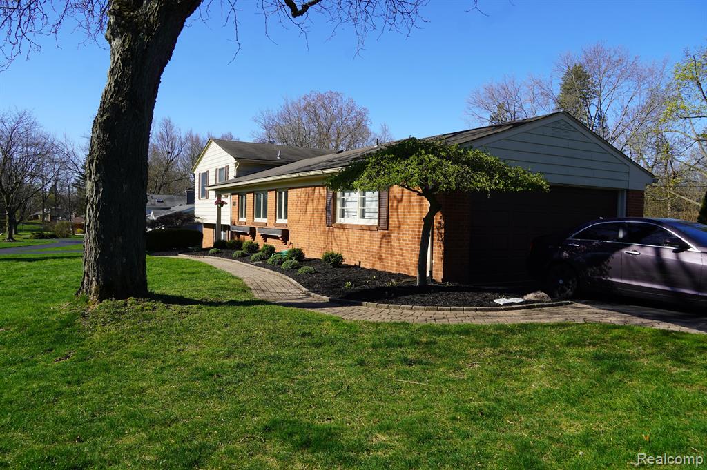 6933 Dublin Fair Road Troy, MI 48098 - Photo 33 of 34