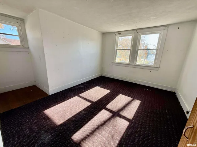 $69,000 | 401 West Elliott Avenue, Springfield, IL 62702