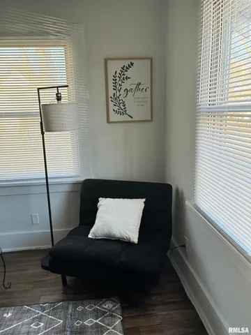 $69,000 | 401 West Elliott Avenue, Springfield, IL 62702