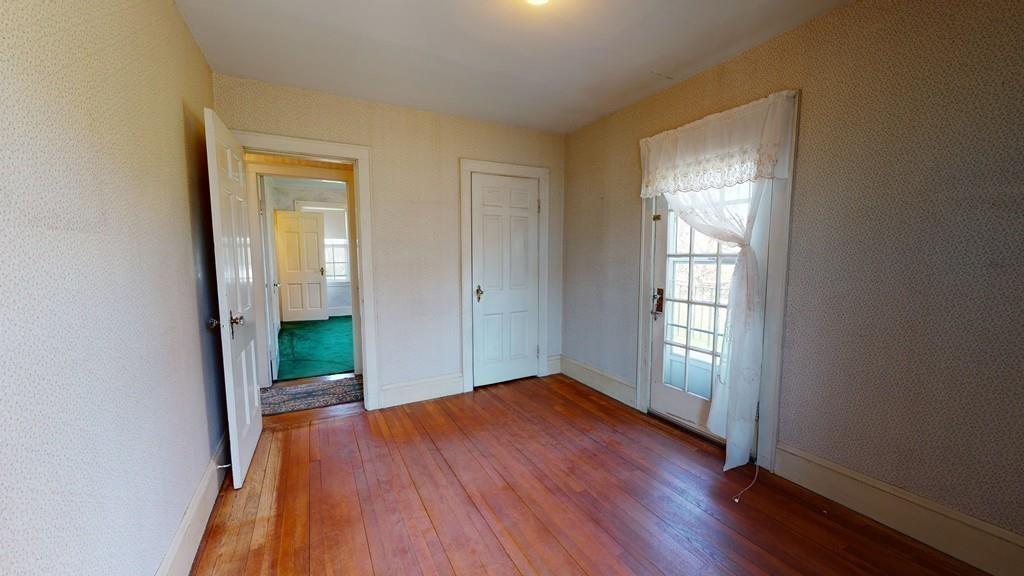 98 Stoneleigh Road Watertown, MA 02472 - Photo 22 of 36 Gallery Image 22