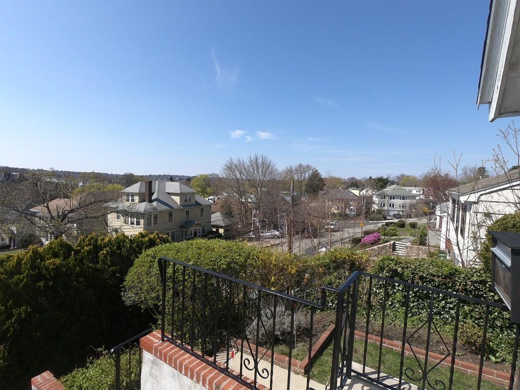 98 Stoneleigh Road Watertown, MA 02472 - Photo 28 of 36 Gallery Image 28