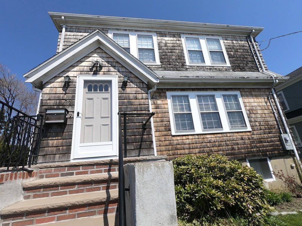 98 Stoneleigh Road Watertown, MA 02472 - Photo 3 of 36 Gallery Image 3