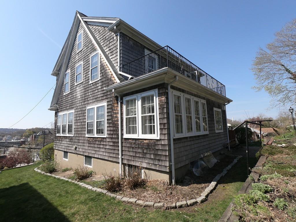 98 Stoneleigh Road Watertown, MA 02472 - Photo 31 of 36 Gallery Image 31