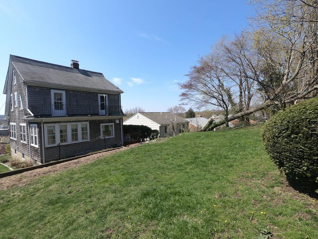 98 Stoneleigh Road Watertown, MA 02472 - Photo 32 of 36 Gallery Image 32