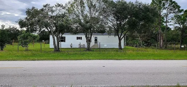 $245,000 | 330 North Cabbage Palm Street, Clewiston, FL 33440