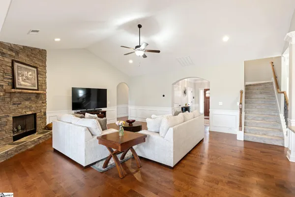 $725,000 | 156 Fort Drive, Simpsonville, SC 29681