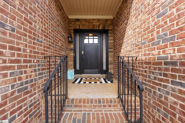 $725,000 | 156 Fort Drive, Simpsonville, SC 29681