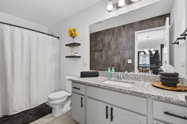 $575,000 | 1624 Moran Drive, Shorewood, IL 60404
