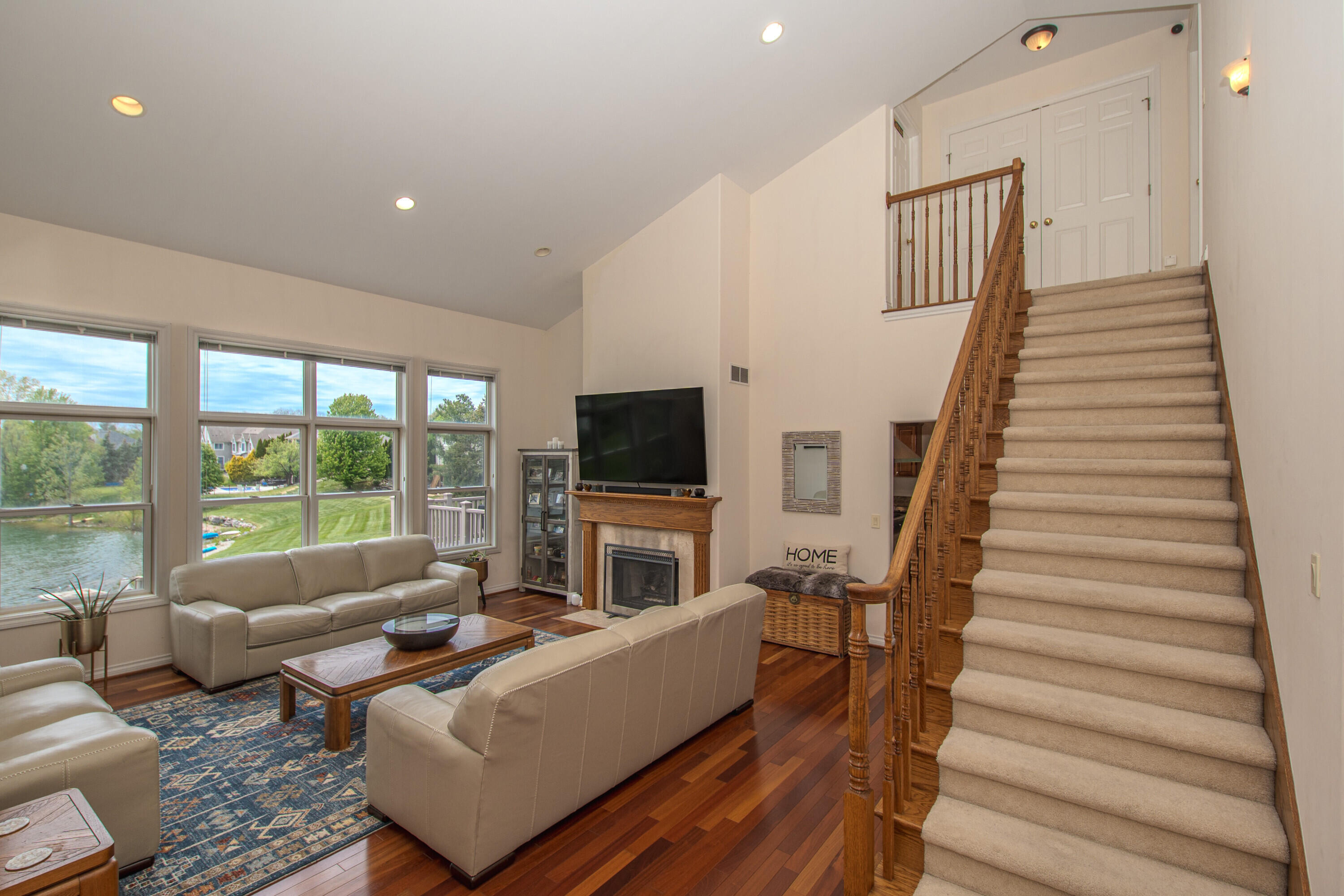 4324 Lohr Road Ann Arbor, MI 48108 - Photo 28 of 74 Living room