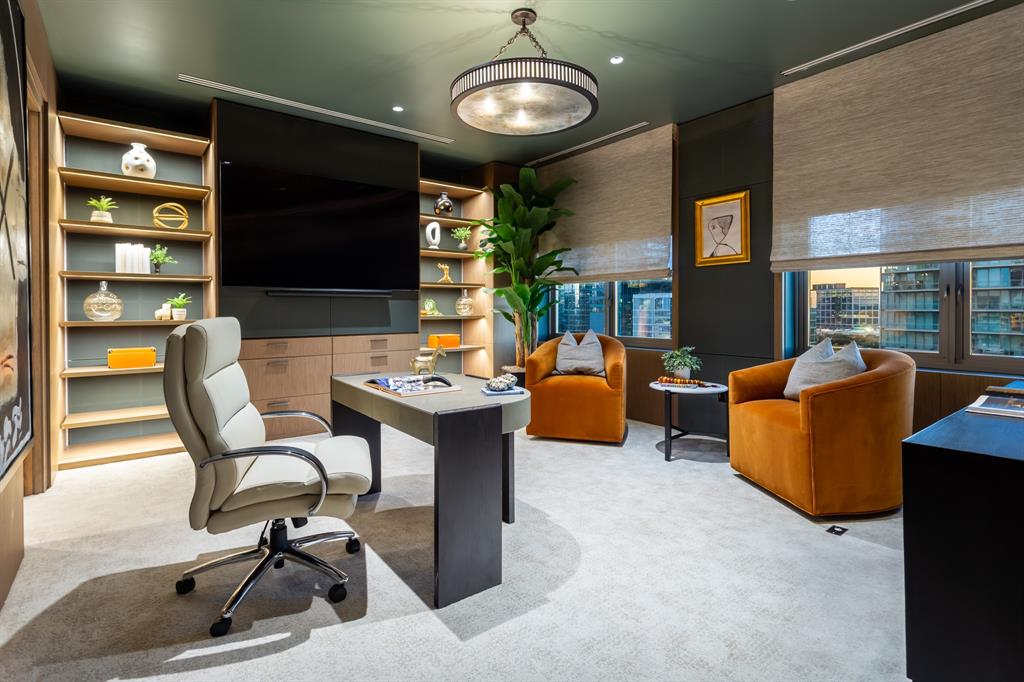 2300 Wolf Street, Unit 7D Dallas, TX 75201 - Photo 19 of 40 a view of a livingroom with furniture and a ceiling fan